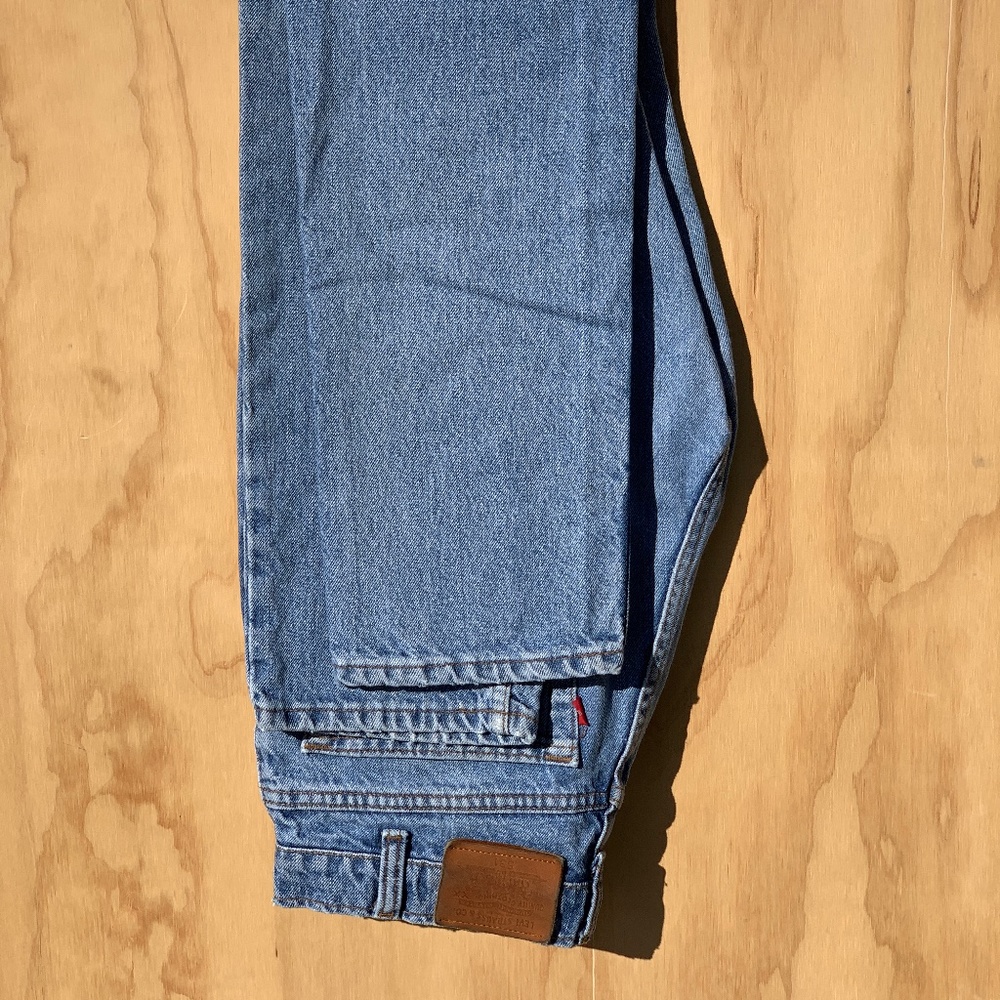 Light wash Levi's Denim 29x32